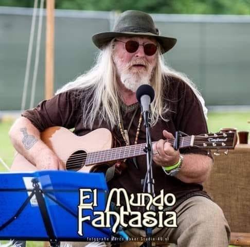 Live Music at El Mundo Fantasia! – Old Man Fergus